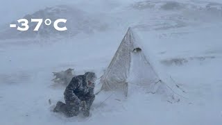 Download Lagu Trapped in an Arctic Blizzard at -37°C | Hot Tent Survival Alone MP3