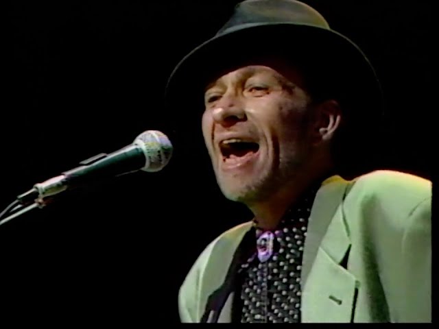 ボビー・コールドウェル　VHS 東京LIVE　ビデオテープ　未DVD BOBBY CALDWELL : Tokyo 1990 - YouTube