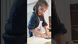 YILBAŞI KURABİYESİ YAPIYORUM ÇOK EĞLENDİM 🌲❄️#2026 #yılbaşı #yılbaşıkurabiyesi #funny #cute #turna 