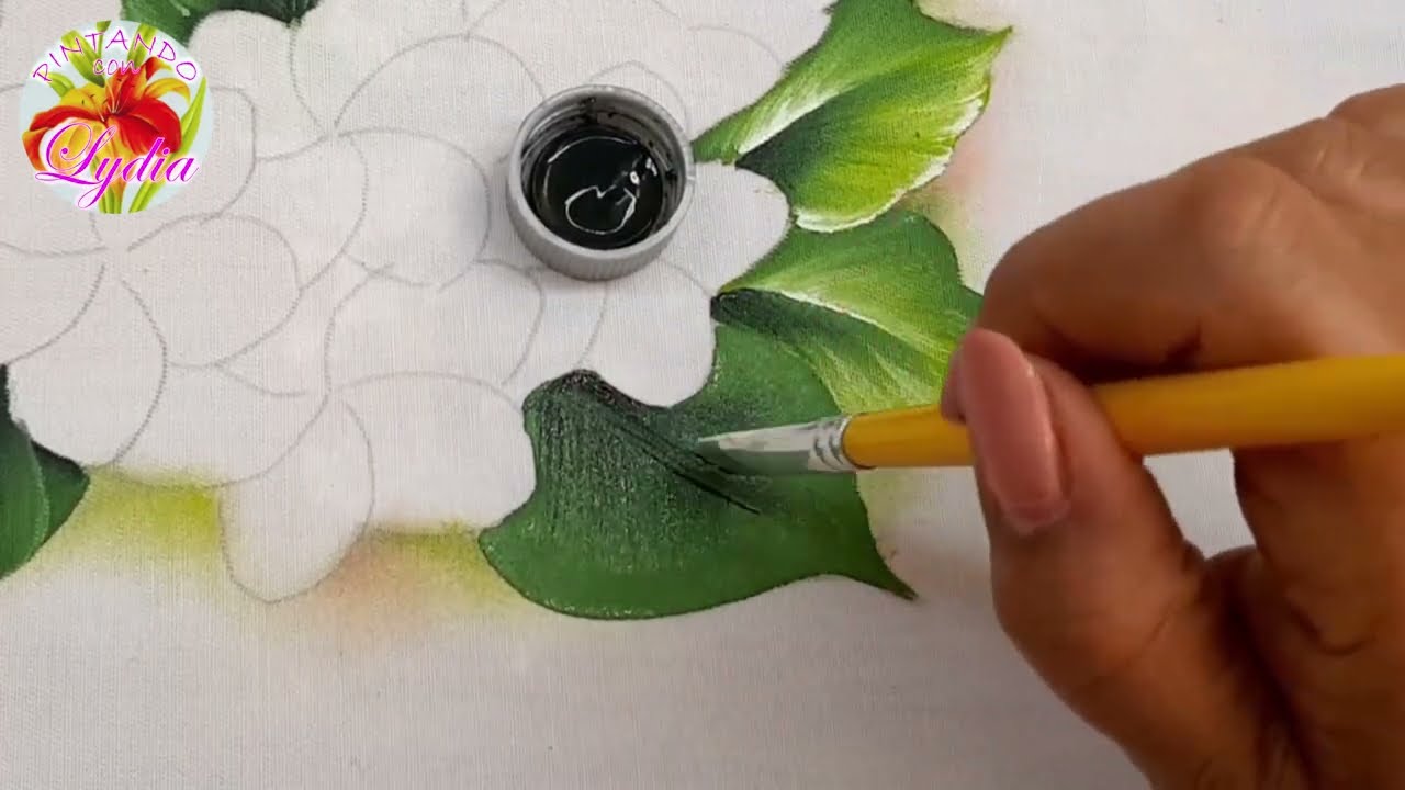 ¿Sabías este truco para pintar hojas perfectas?