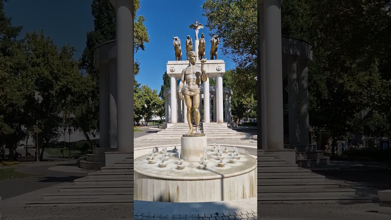 🇲🇰 Fountain and statue at woman warrior park Skopje 