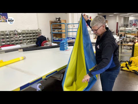 Oekraïense vlag van Dokkumer Vlaggen Centrale in trek: "Echt in protte bestellingen"