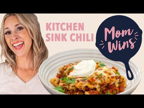 Kitchen Sink Chili Mac with Bev Weidner | Mom Wins