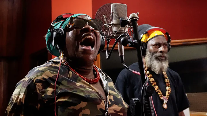 Queen Omega & Capleton & Irie Ites - Touch Ina Di Place (Dubplate)