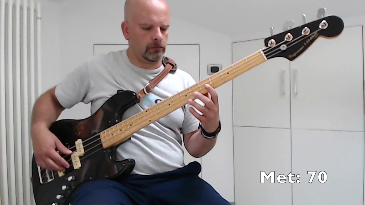 How to play a Funk Groove tutorial n 5 Electric Bass Lesson Online