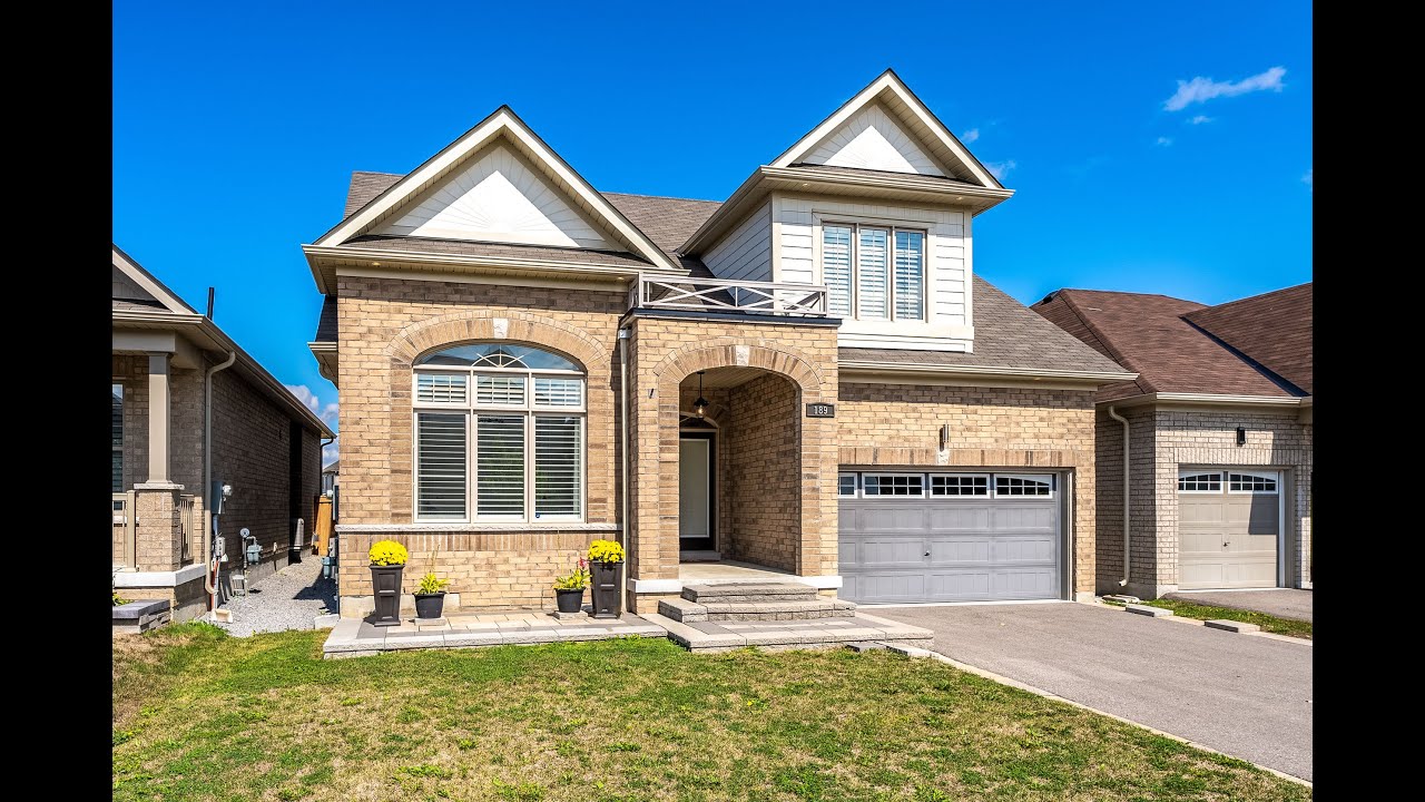 Cinematic Real Estate Video of 189 Strachan Trail, New Tecumseth