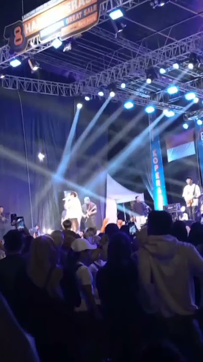 guyon waton di alun alun Karanganyar di hari ulang tahun koperasi#song #guyonwaton #karanganyarhitz