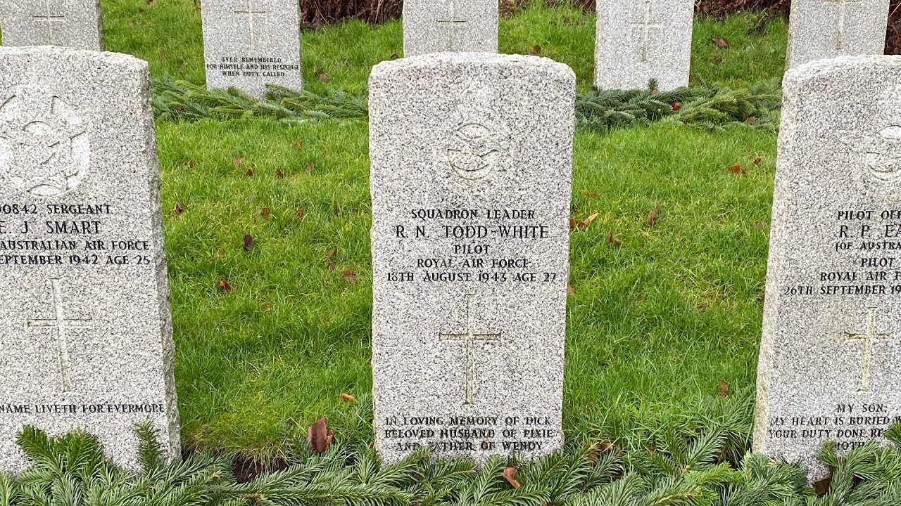 Kvibergs kyrkogård - Richard Nevil Todd White