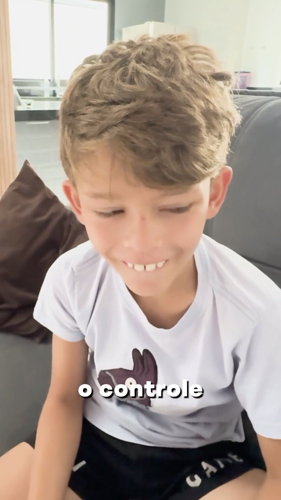 Irmãos jogando vídeo game #shorts