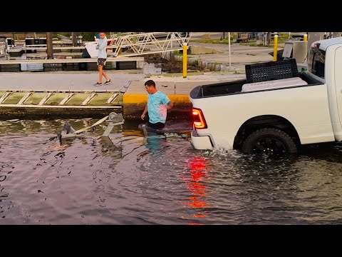 One Boater with a Big Problem! 🇺🇸