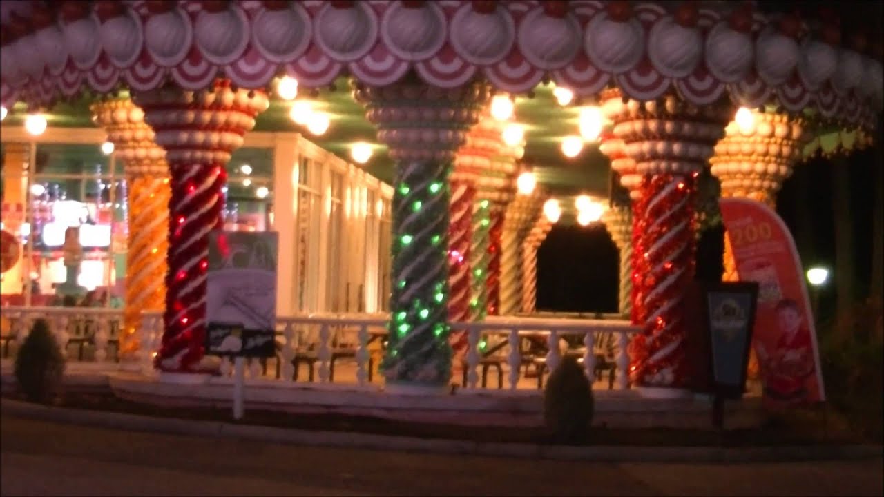 Six Flags Great Adventure Holiday in the Park Walking Around 11/30/2015