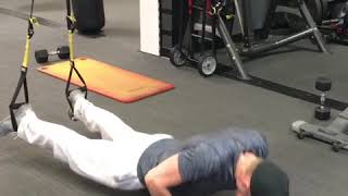 Gway fitness push-ups+lats on TRX