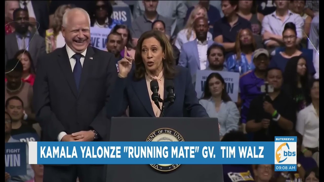 Kamala Harris alaze amaanyi nga ayanjula omumyuka we.