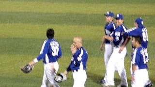 20111018　連覇の日の森野の頭ポーン　＠ハマスタ