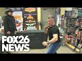 Darth maul actor pays a visit to a local comic store