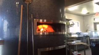 15 North Makes Good Pizza, FAST