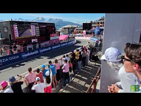 Video Giro d'Italia 2026: Vingegaard trionfa a Pila e conquista la Maglia Rosa