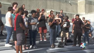 Solidarity rally held on  JSO’s steps for protesters arrested at UNF