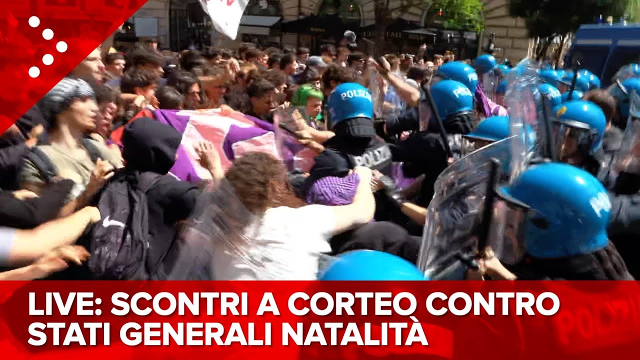 LIVE Roma, tensione a protesta degli studenti contro Stati Generali della Natalità: diretta video