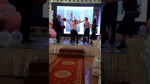 Đám cưới Mai, nhà hàng Đông Xuyên (30/4/2021), papa và bạn