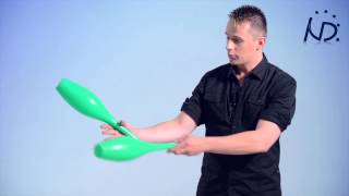 How To Juggle Clubs - Tutorial