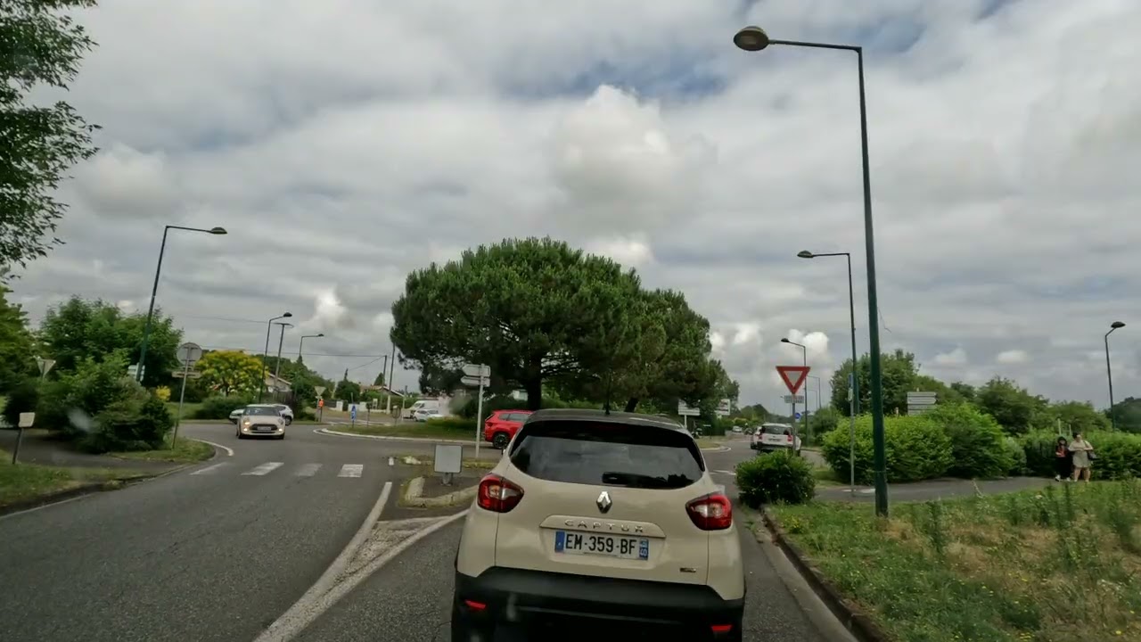 From Sent Pau d'Acs to Casteths. D947.