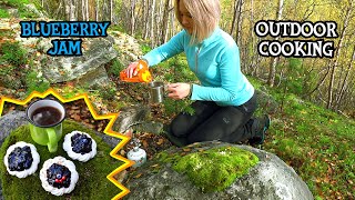 OUTDOOR COOKING: BLUEBERRY JAM | GIRL IN THE FOREST