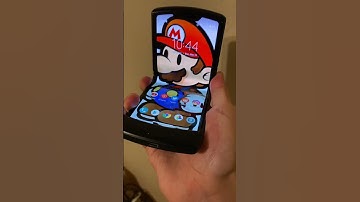 Folding Phones are COOL?!