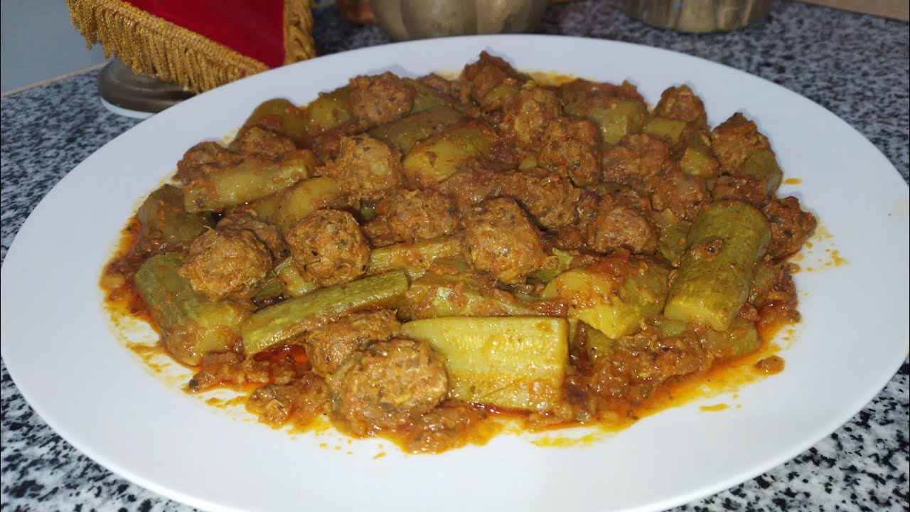 الكورجيت مشرملة مع كفتة بطريقة مختلفة عن جميع الطرق لي جربتوها بيها مذاق لا يقاوم سجلوها عندكم 