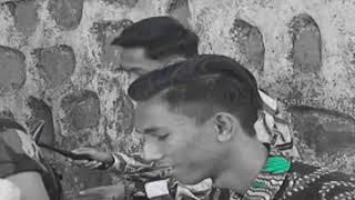 Jangan melirik nanti kau tertarik