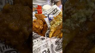 Buffalo wings spicy & garlic parmesan cheese #buffalowings #shorts #viral #trending #satisfyling