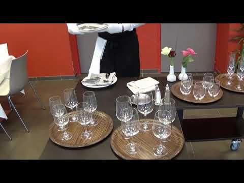 Vidéo: Comment Servir Des Banquets