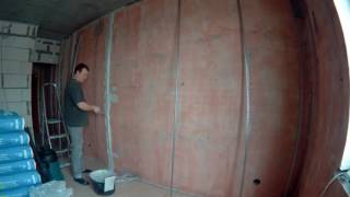 Оштукатуривание стены по маякам по лазеру ч 2