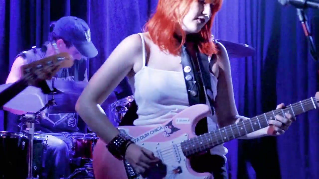 Kill Flora 'Pussy Pancake' Vivo en Strummer Show Completo 2023.02.26