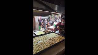 Magical Chinese street food 神奇的中国街头美食  不思議な中国の街グルメ