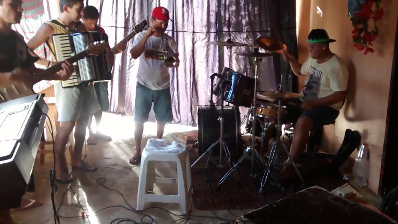 Magno e forró no metro