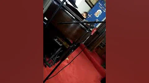 Amazing grace on piano by Amelia carter