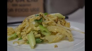 HOW TO COOK Scramble egg with bean sprouts recipe
