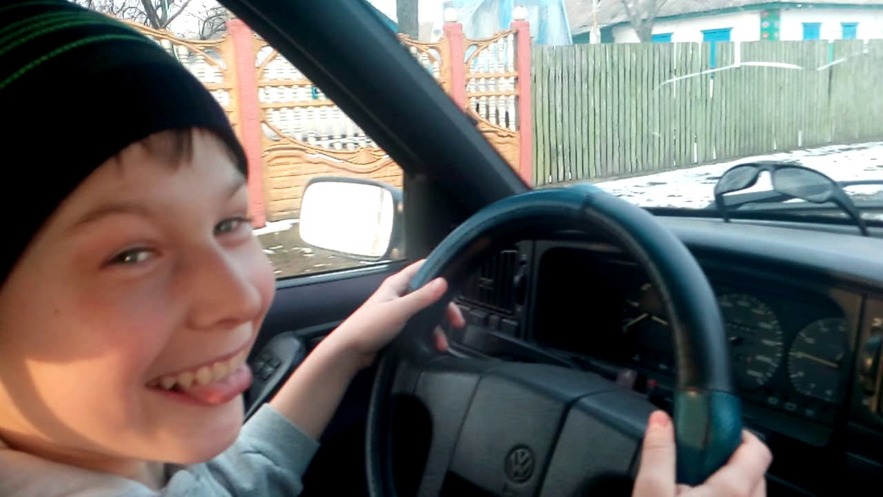 Макли в машину