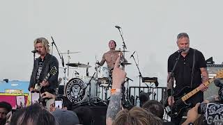 Cretin Family - Do You Wanna Dance & The Crusher (Ramones 50th Anniversary)