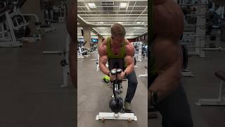 NEW BICEP EXERCISE Worth Trying! 😳 #fitness #shorts #biceps #armworkout #helpful #tips