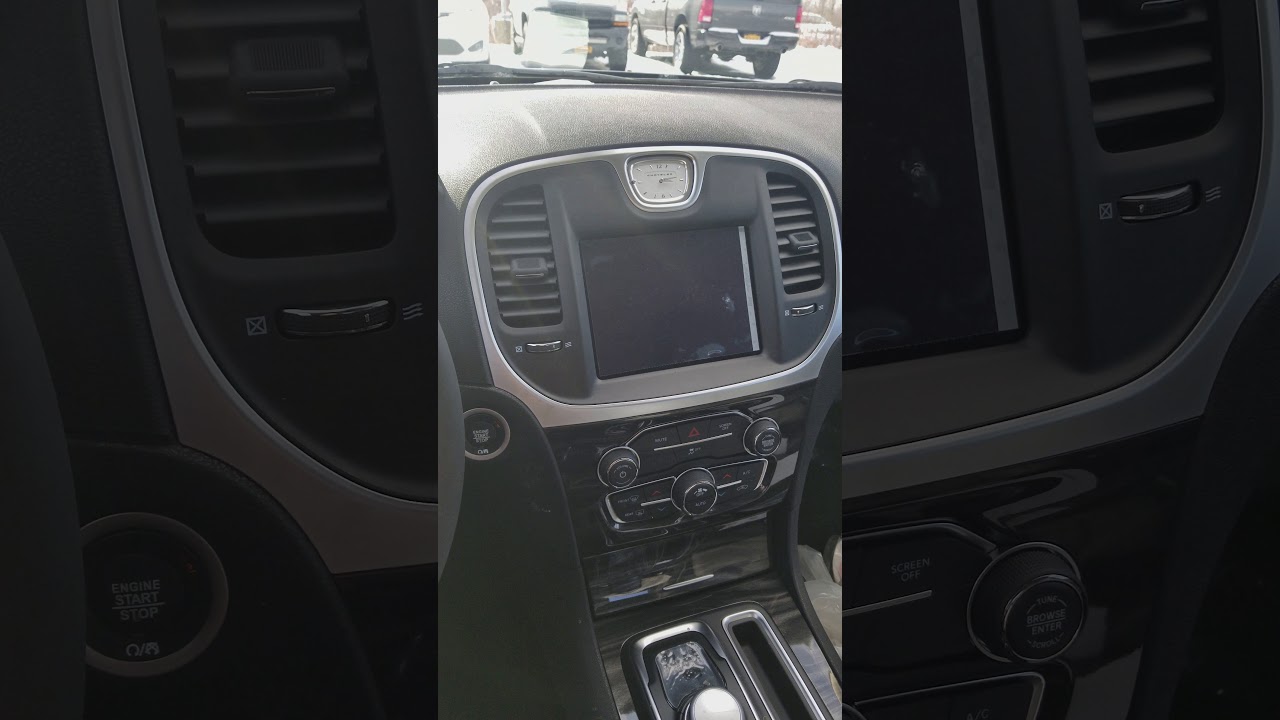 2018 Chrysler 300 ship mode