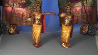 Balinese Dancing - Tari Panyembrama