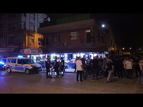 Adana'da Yunus ekibi kaza yaptı 2 Polis ağır yaralı