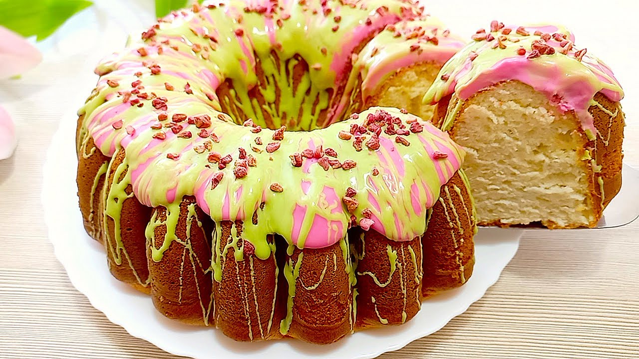 An easy vanilla sponge cake recipe with a gorgeous frosting!