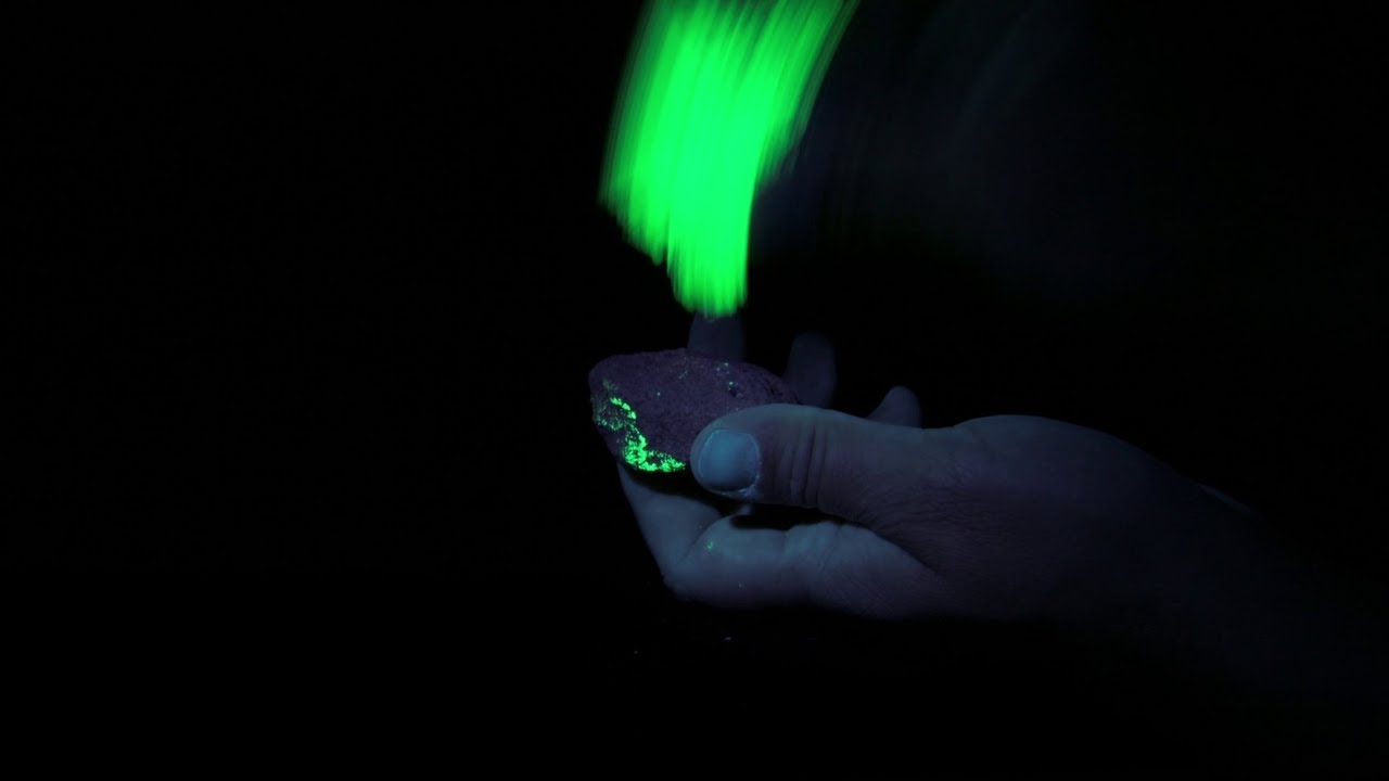 Da Terra à Lua  (Sun Under Ground ) - Trailer