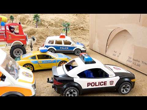 Bibo spielt mit Spielzeugautos und rettet Polizei- und Feuerwehrautos sowie Krankenwagen aus einer H