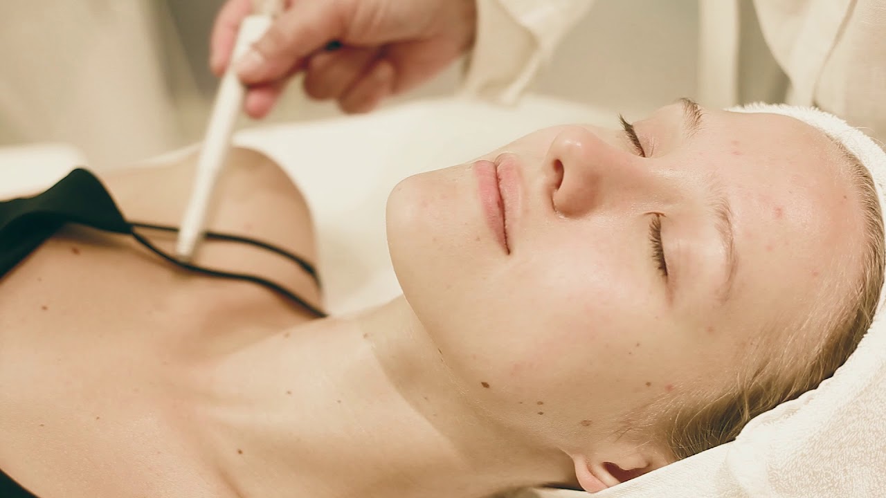 TRATTAMENTI VISO ANTIMACCHIE - Farmacia Langone Bellizzi