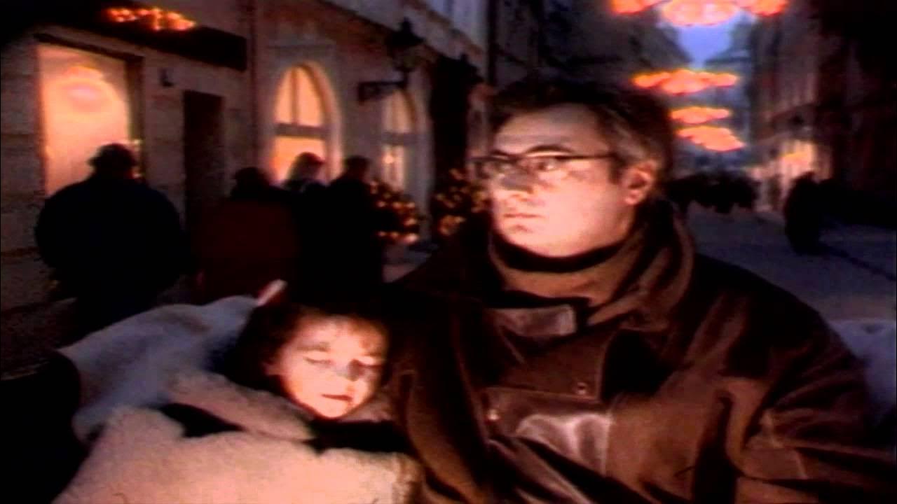 Песня меладзе ночь. Песня ночь накануне рождества меладзе. Меладзе рождество слушать. Песня ночь накануне рождества меладзе. Песни меладзе ночь накануне рождества текст песни.