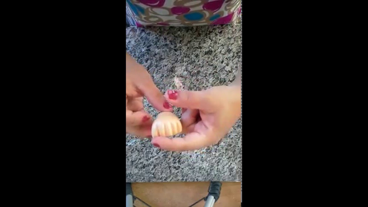 Moldando pezinho de isopor